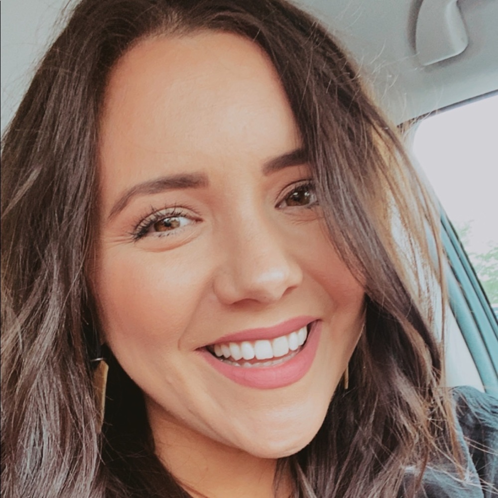 Meet your Posher, Joi